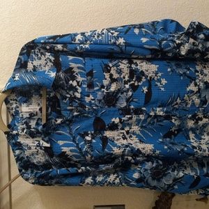 Plus size Women's floral button up top Size 3×